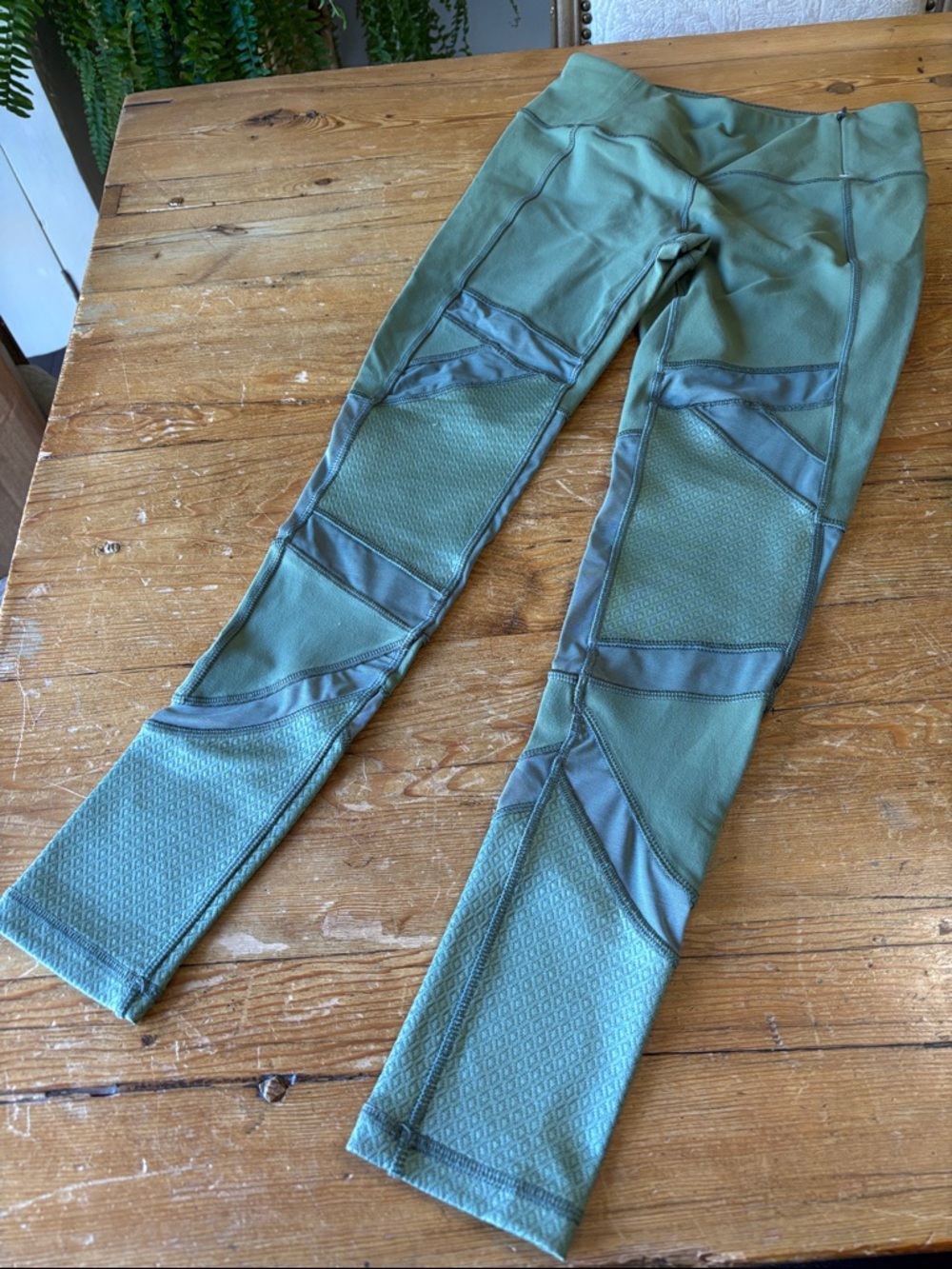 CALIA by Carrie Underwood Olive Green Performance Leggings